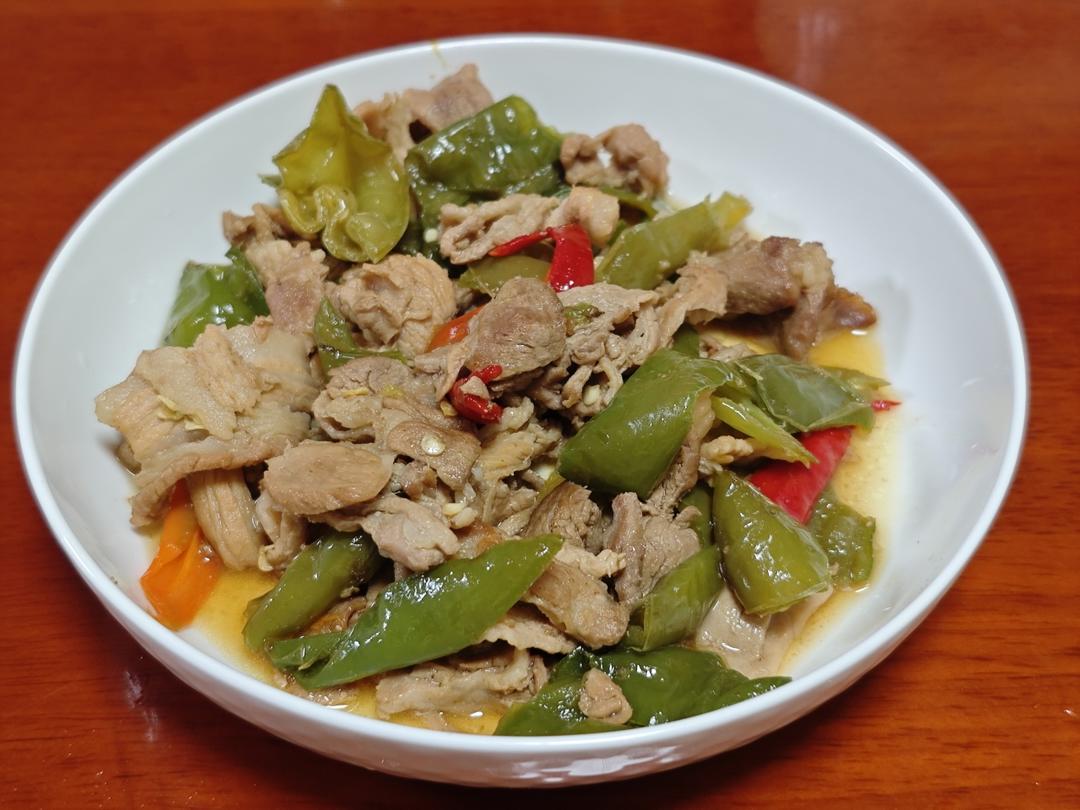 无葱姜蒜｜北方风味辣椒炒肉