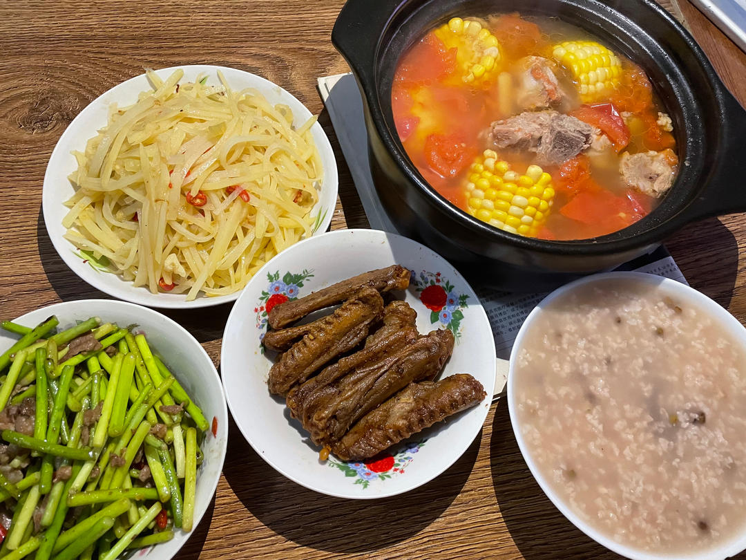 番茄玉米排骨汤