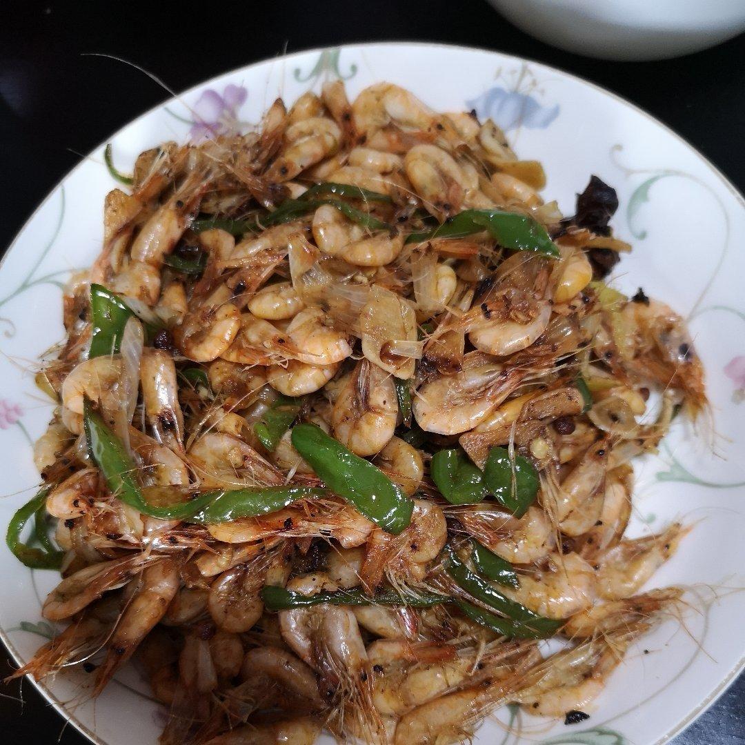 爆炒小河虾