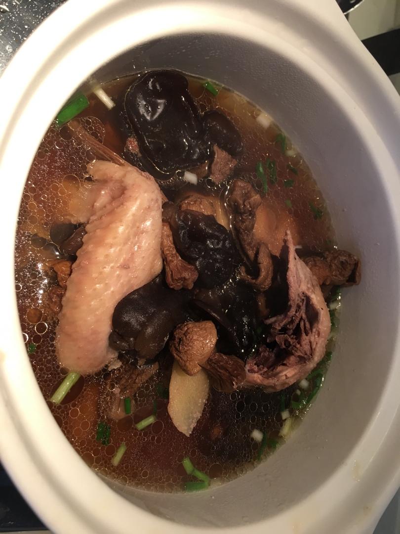正宗老母鸡•汤