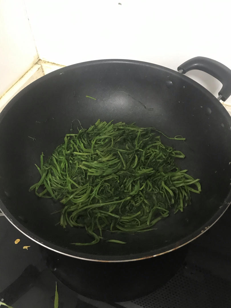 蒜炒空心菜