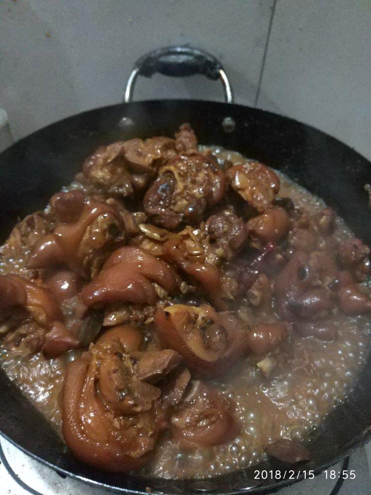 美味的家常菜：红烧猪蹄