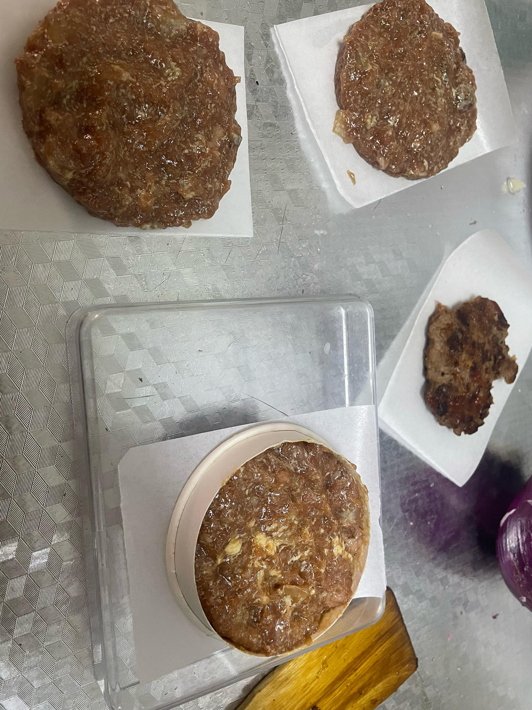 鲜嫩多汁牛肉饼