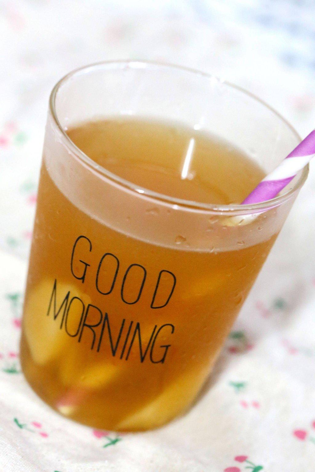 怪姐姐的回忆录做的水蜜桃茶