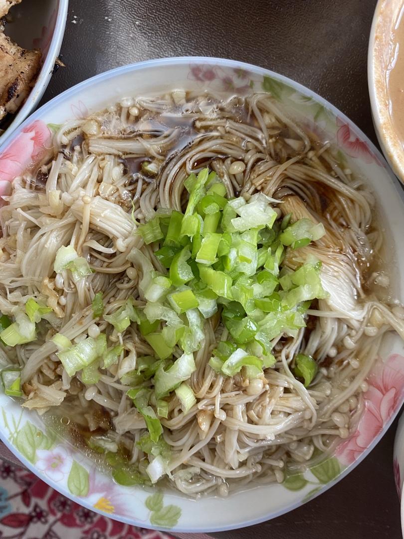 蒜蓉蒸金针菇