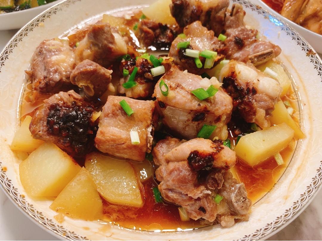 蒸菜豆豉排骨土豆