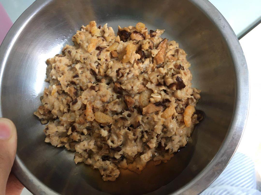 【快手便当菜】蒸香菇虾米肉饼的做法