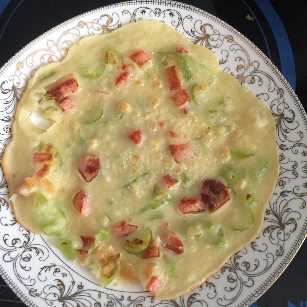 火腿肠葱花鸡蛋饼