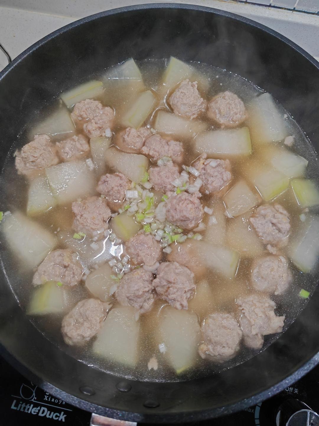 巨鲜美的冬瓜丸子汤