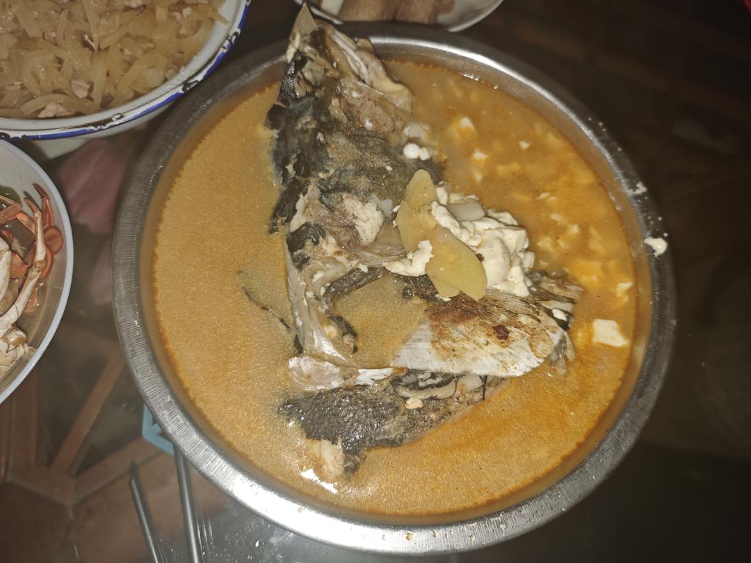 鱼头豆腐汤
