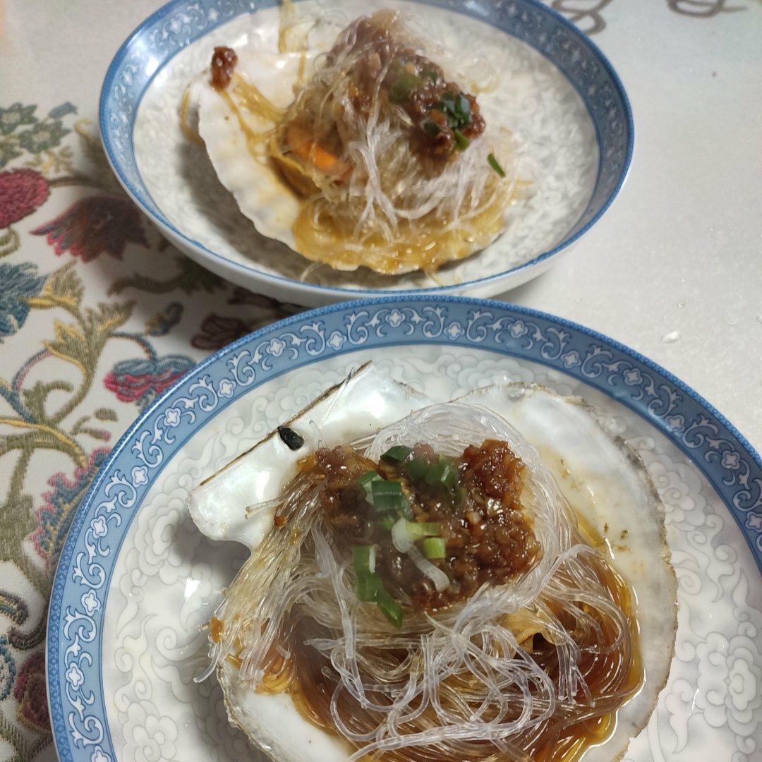 零失败的蒜蓉粉丝蒸扇贝