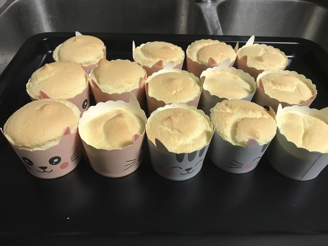 不回缩杯子蛋糕cupcake