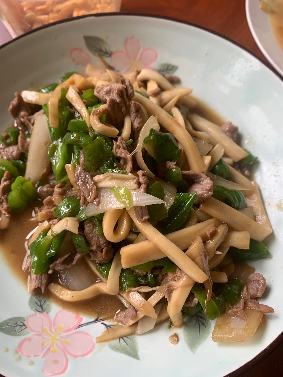 杏鲍菇炒肉丝