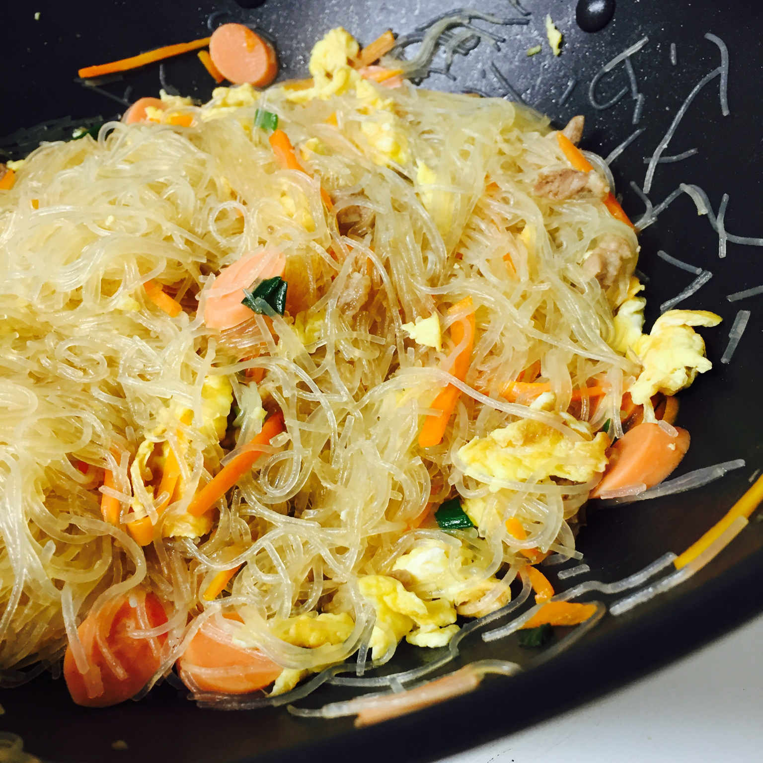 包菜粉丝炒鸡蛋