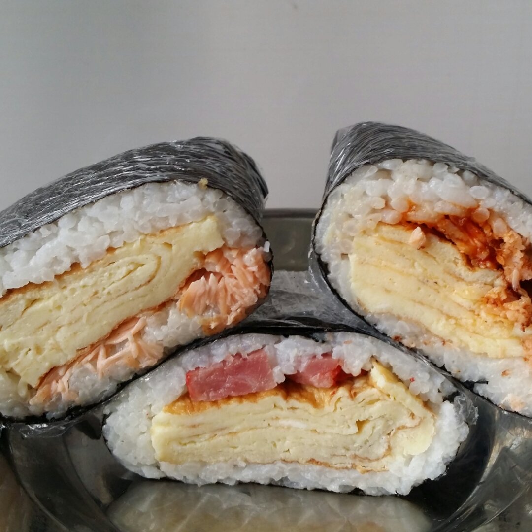 fcb_ryce做的三文鱼饭团