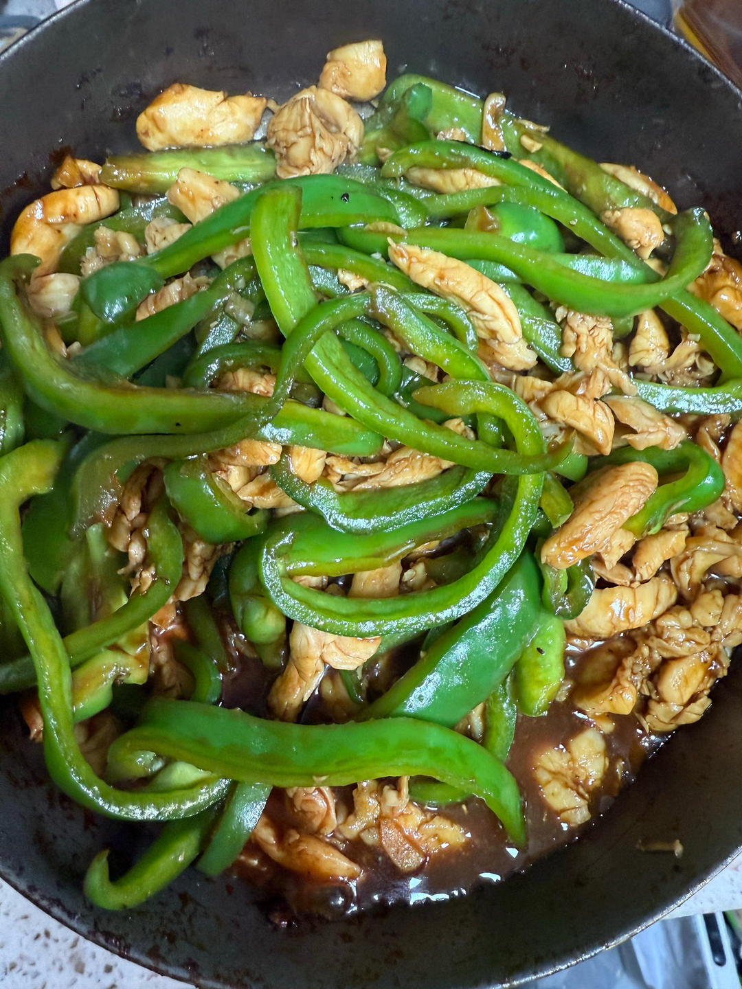 巨好吃的青椒炒鸡胸肉丝，超下饭