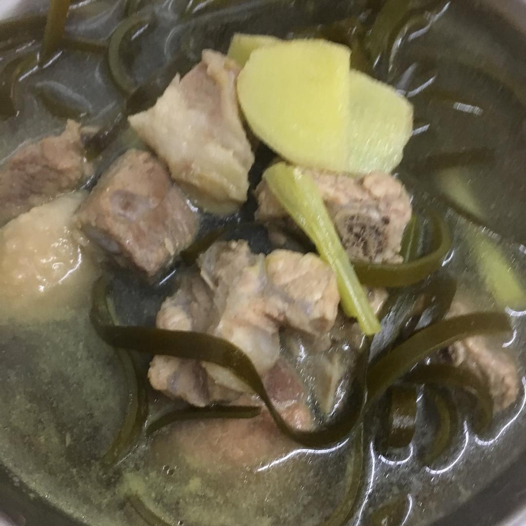 海带排骨汤
