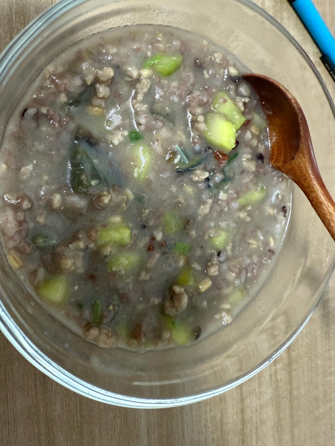 妈妈👩教我做的皮蛋瘦肉粥🥣简单快捷美味😋