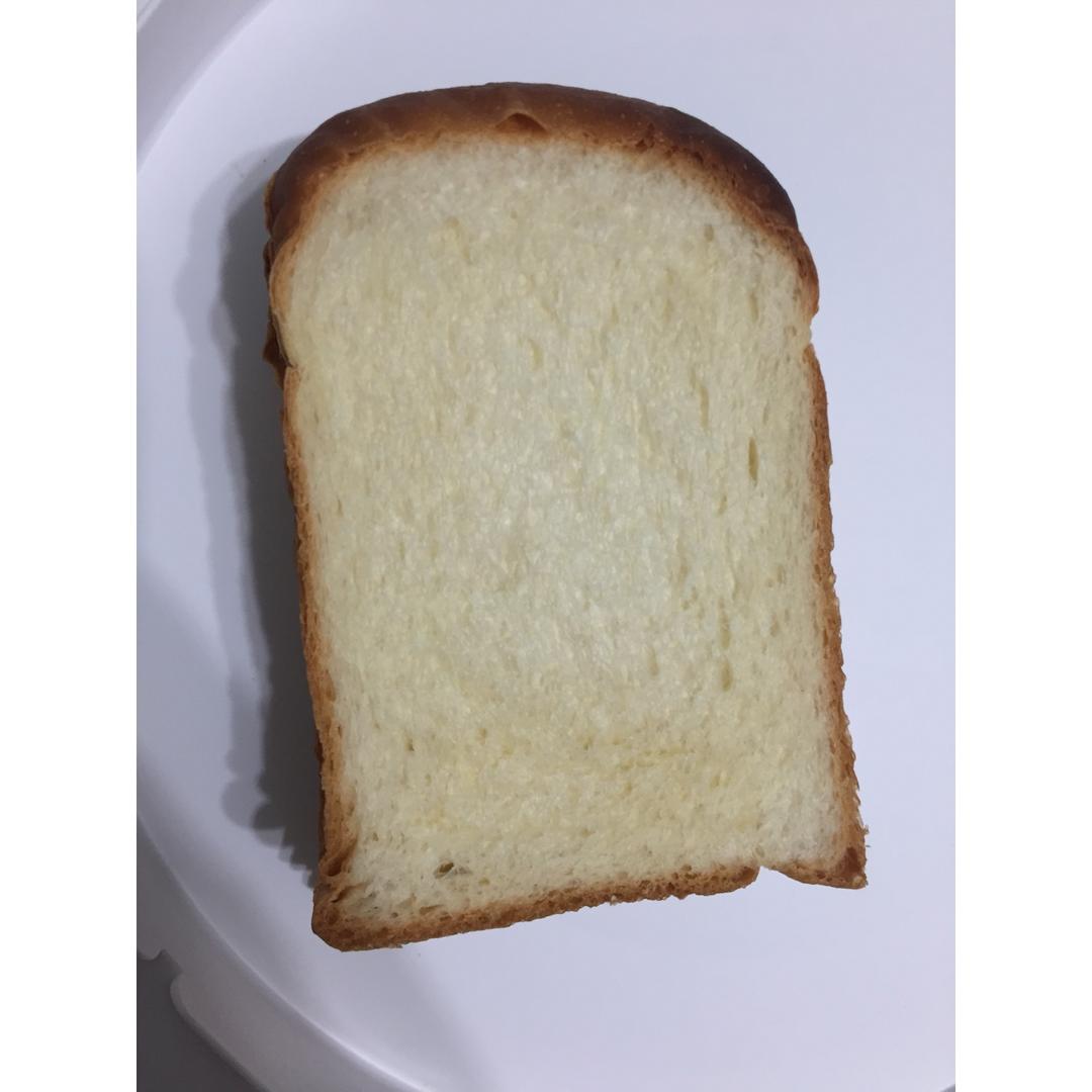 王传仁师傅的甜吐司 香甜的黄油味~是我的菜呀~