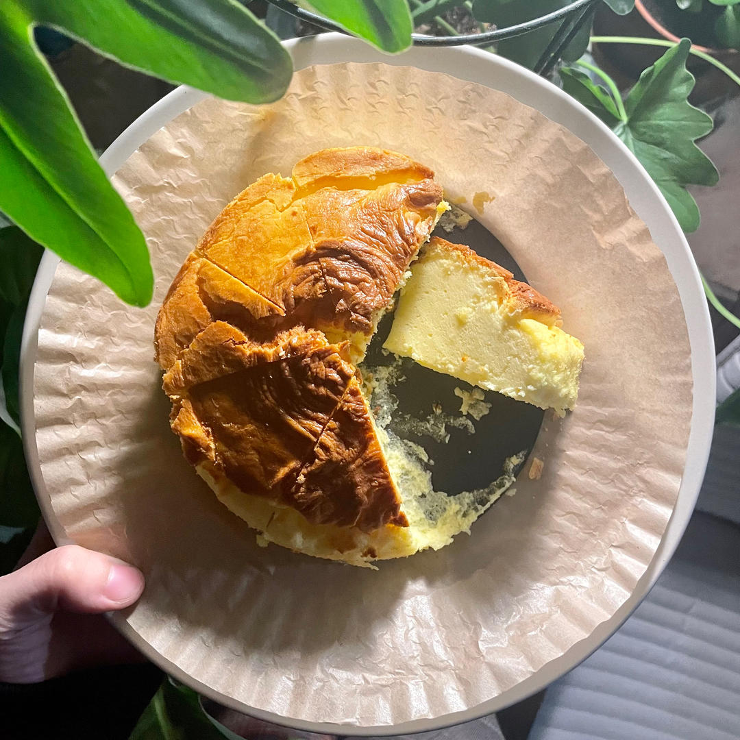 8寸轻乳酪蛋糕不开裂不缩腰