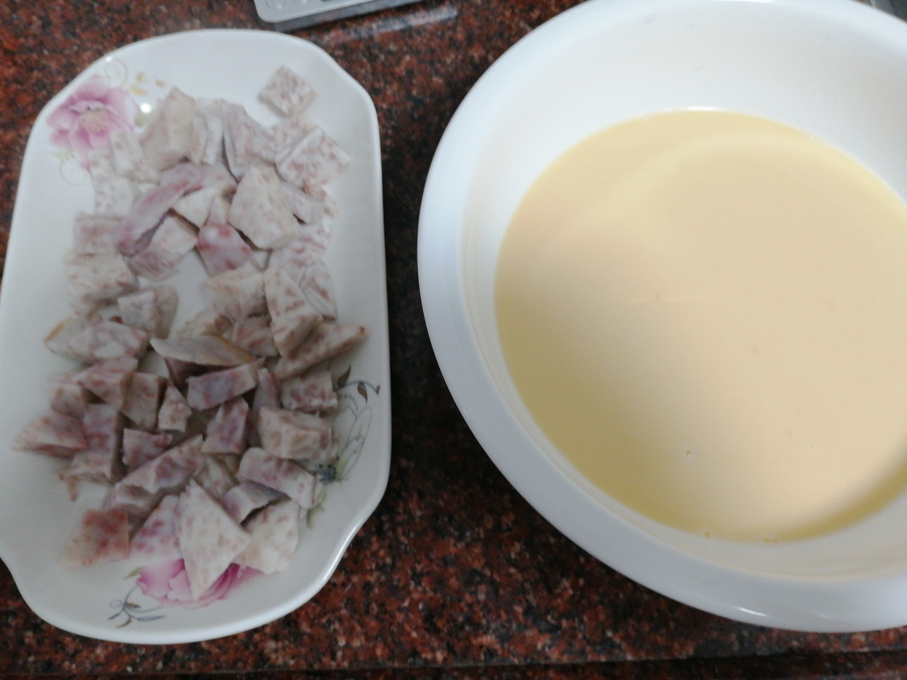 芋头燕麦蛋奶羹的做法 步骤3