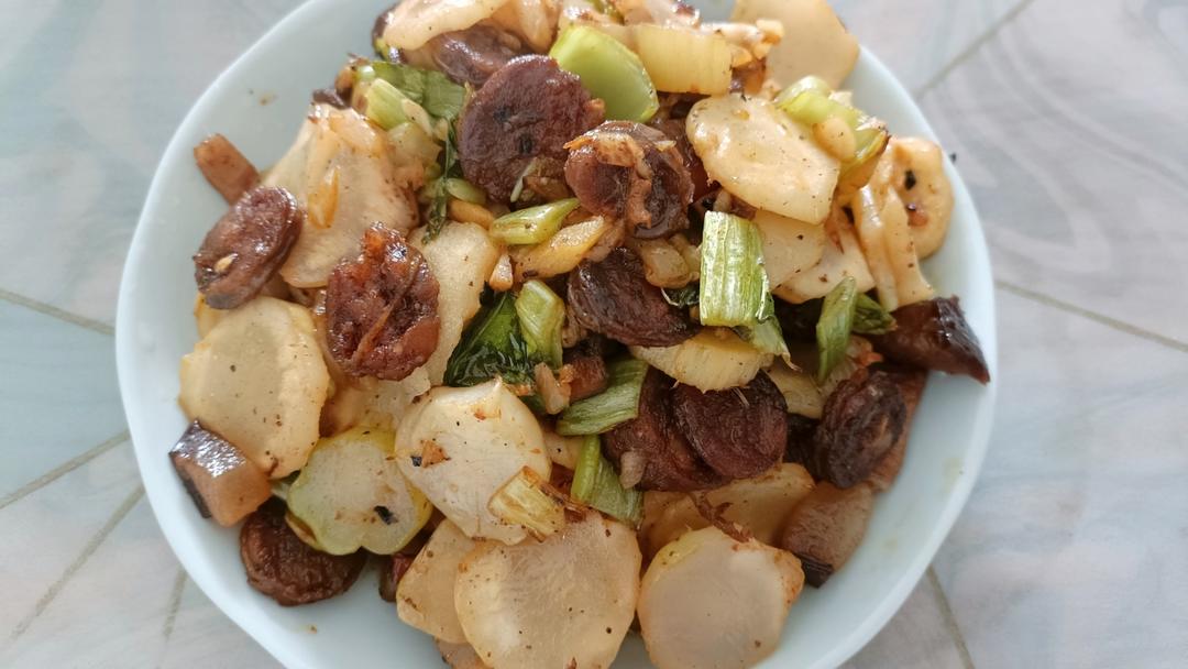 棒菜炒腊肉