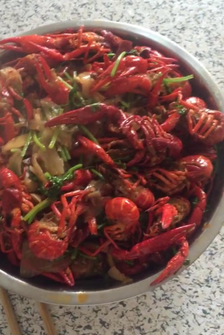 香辣小龙虾-超详细处理干净步骤！