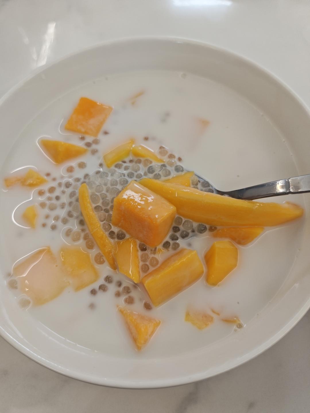 超简单版芒果椰奶西米露
