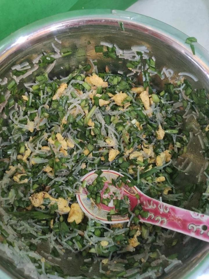 皮薄如纸的韭菜馅饼|免揉面法