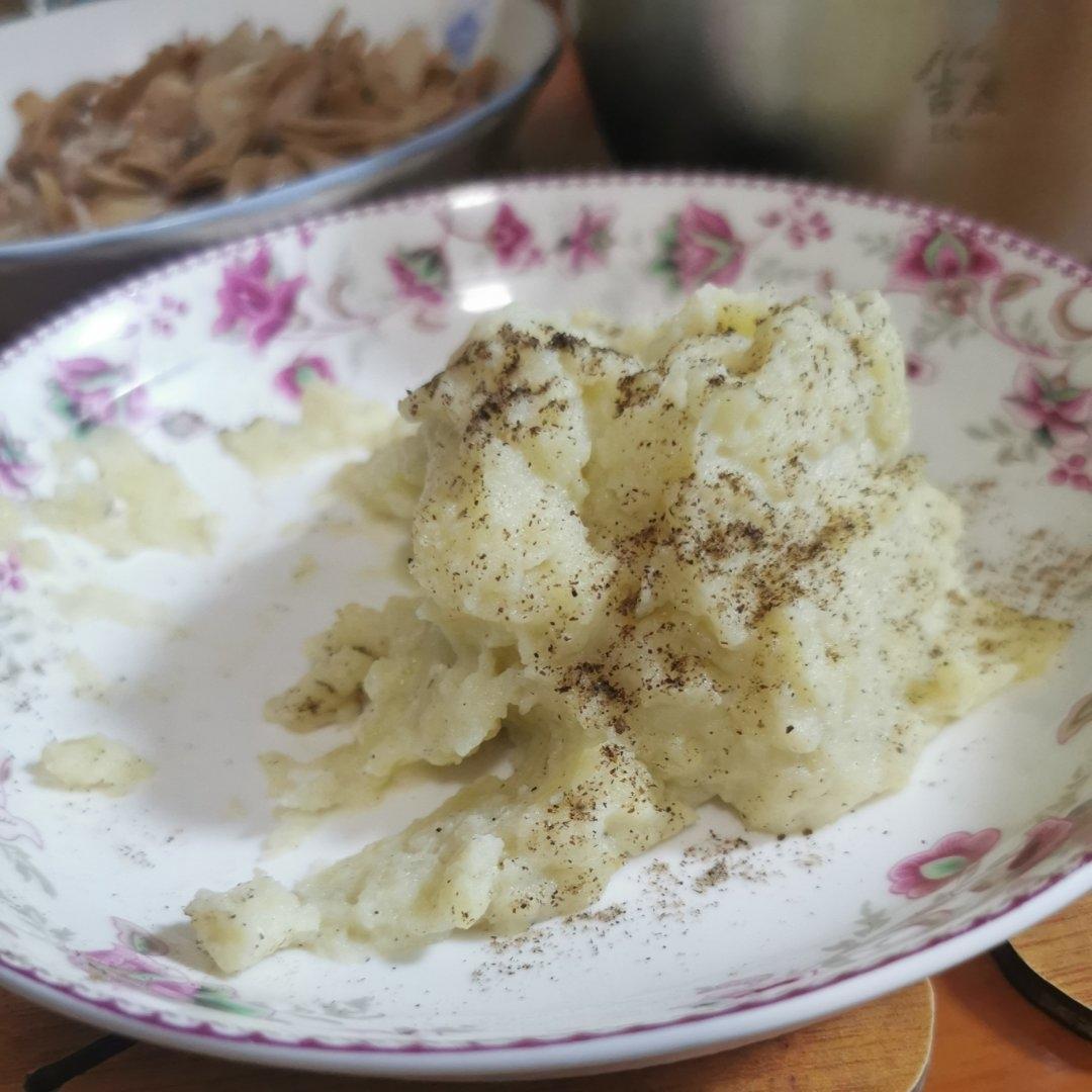 最简单的土豆泥！😄