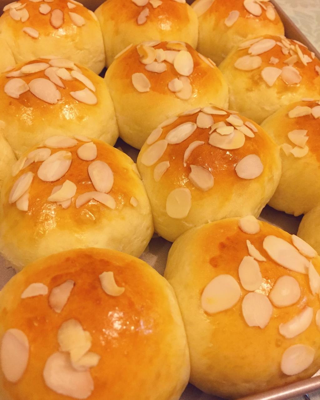鲜奶油小餐包（一次发酵）