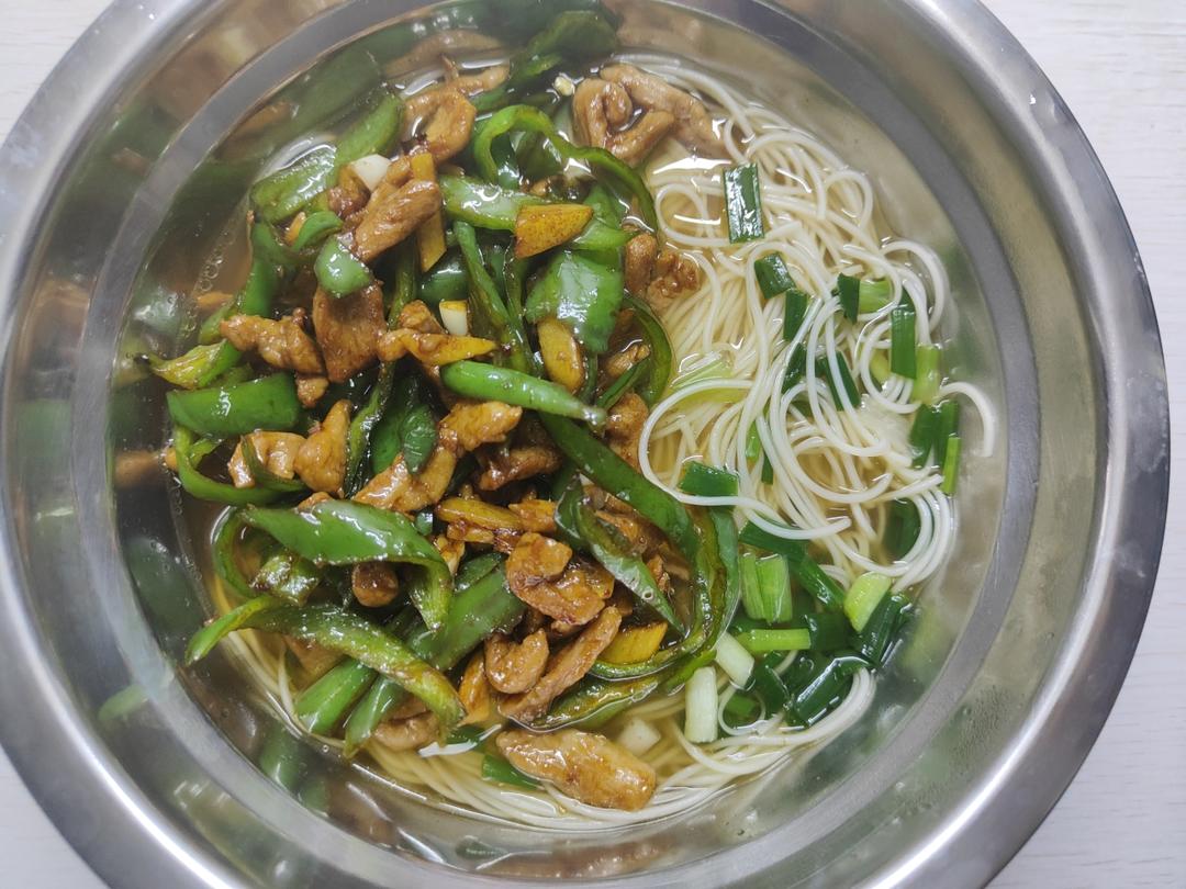 青椒肉丝面