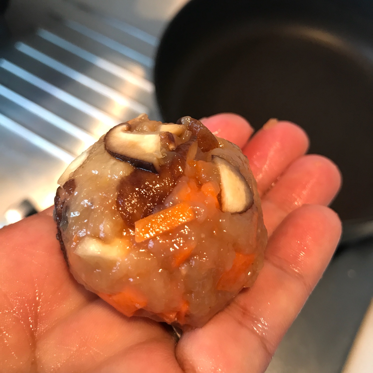 香菇胡萝卜鸡胸肉丸