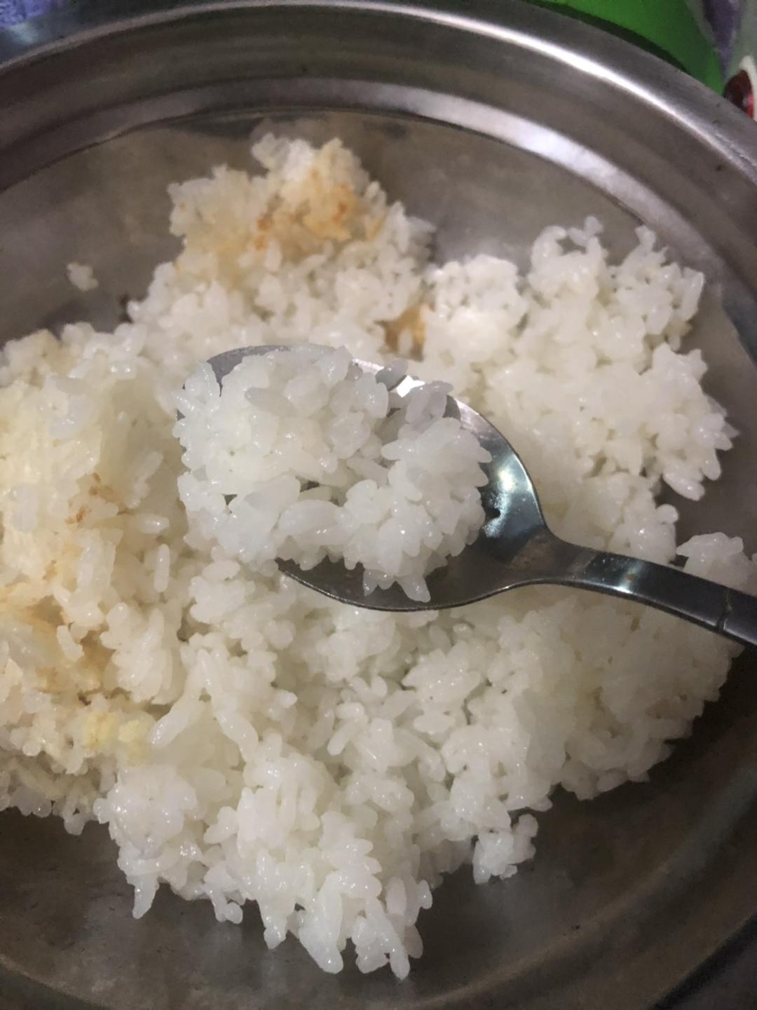 宿舍小电锅蒸米饭的做法