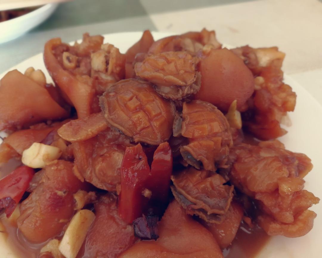 鲍鱼烧猪蹄的做法