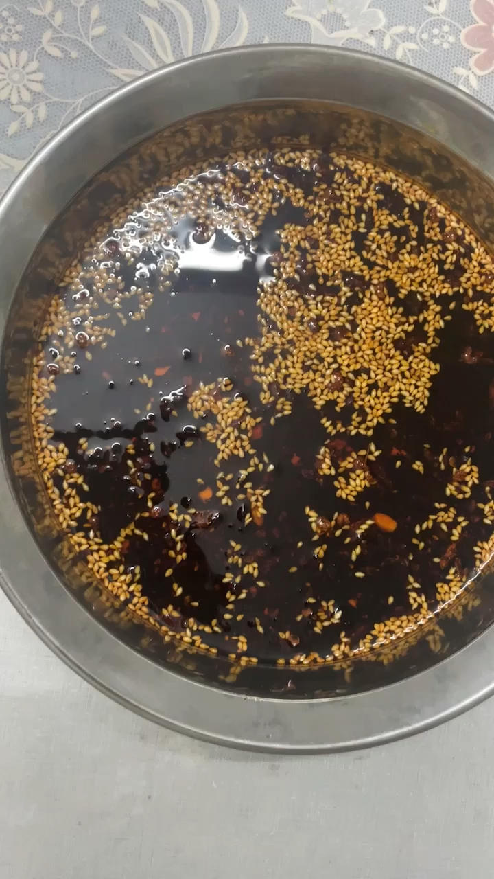 超详细正宗且超美味的贵州油辣椒（不是油泼辣子，是用熬的）