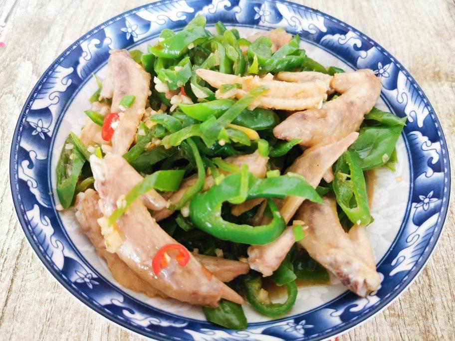 青椒炒鸡尖