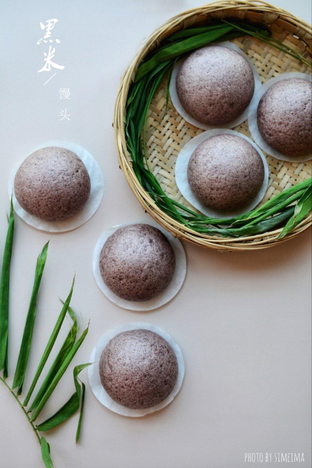 黑米粉刀切馒头