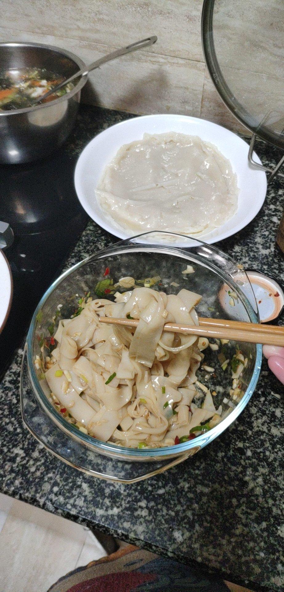 自制凉皮（含洗面、不洗面两种方法）