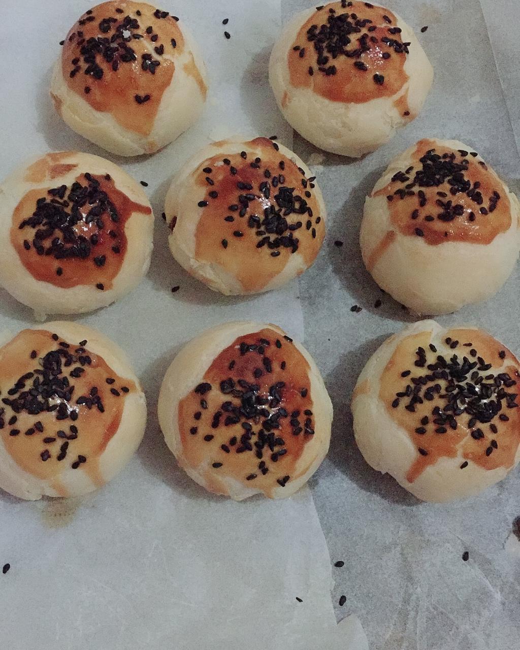 蛋黄酥：抹茶酥：（奶黄味）