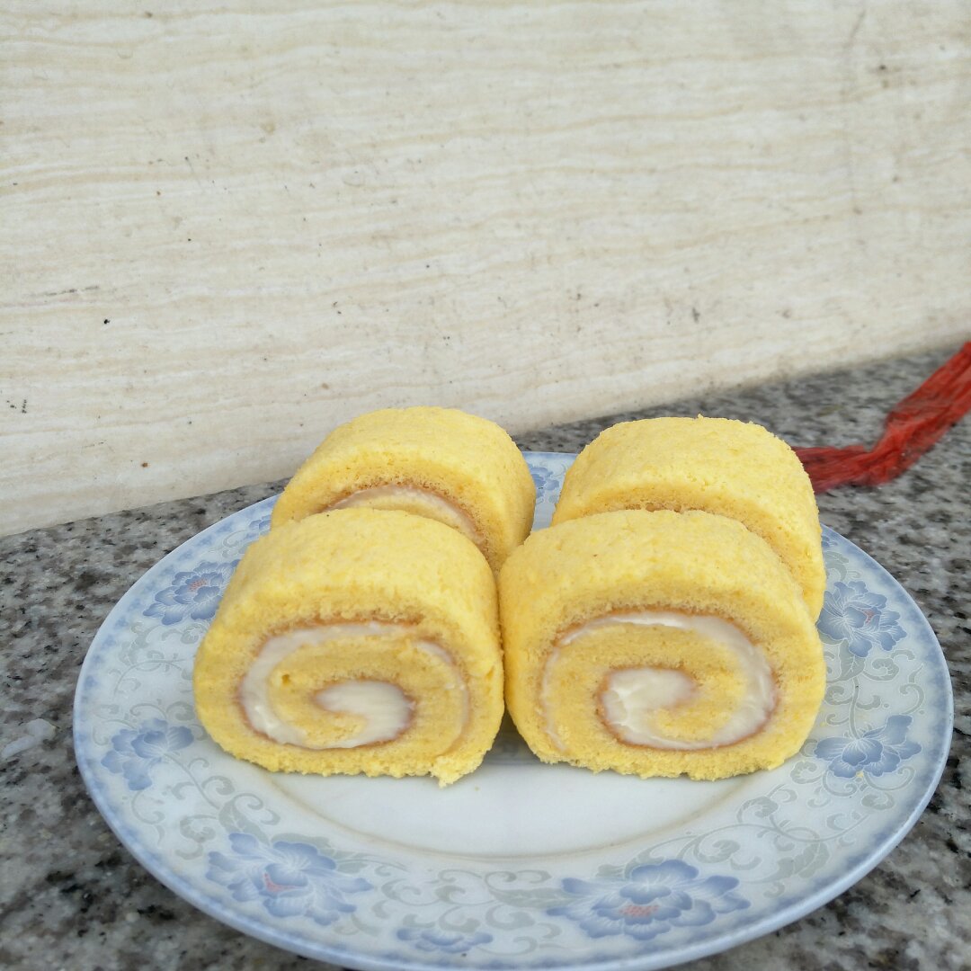 《Tinrry下午茶》教你做基础原味蛋糕卷
