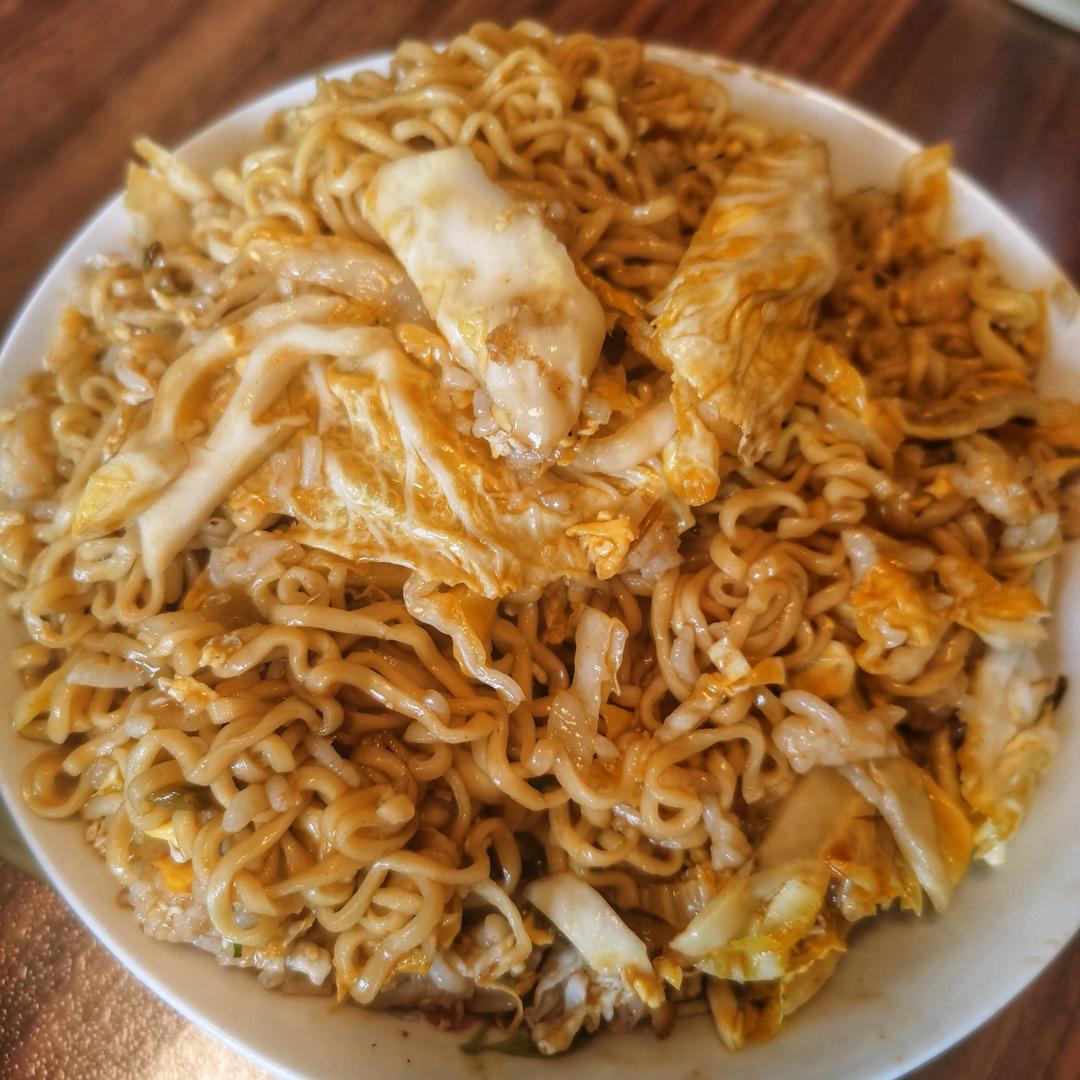 巨好吃的炒方便面