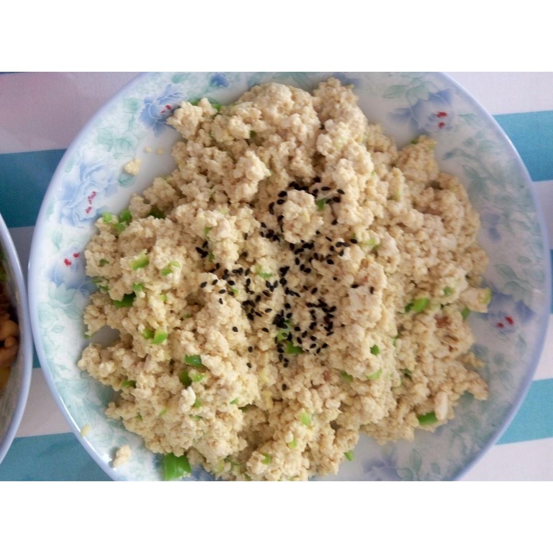 鸡刨豆腐