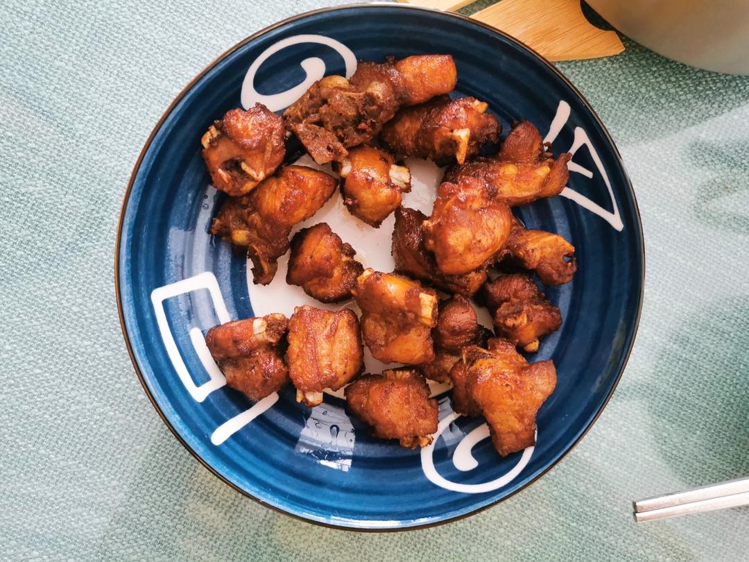 外脆里嫩的香炸排骨，真的香