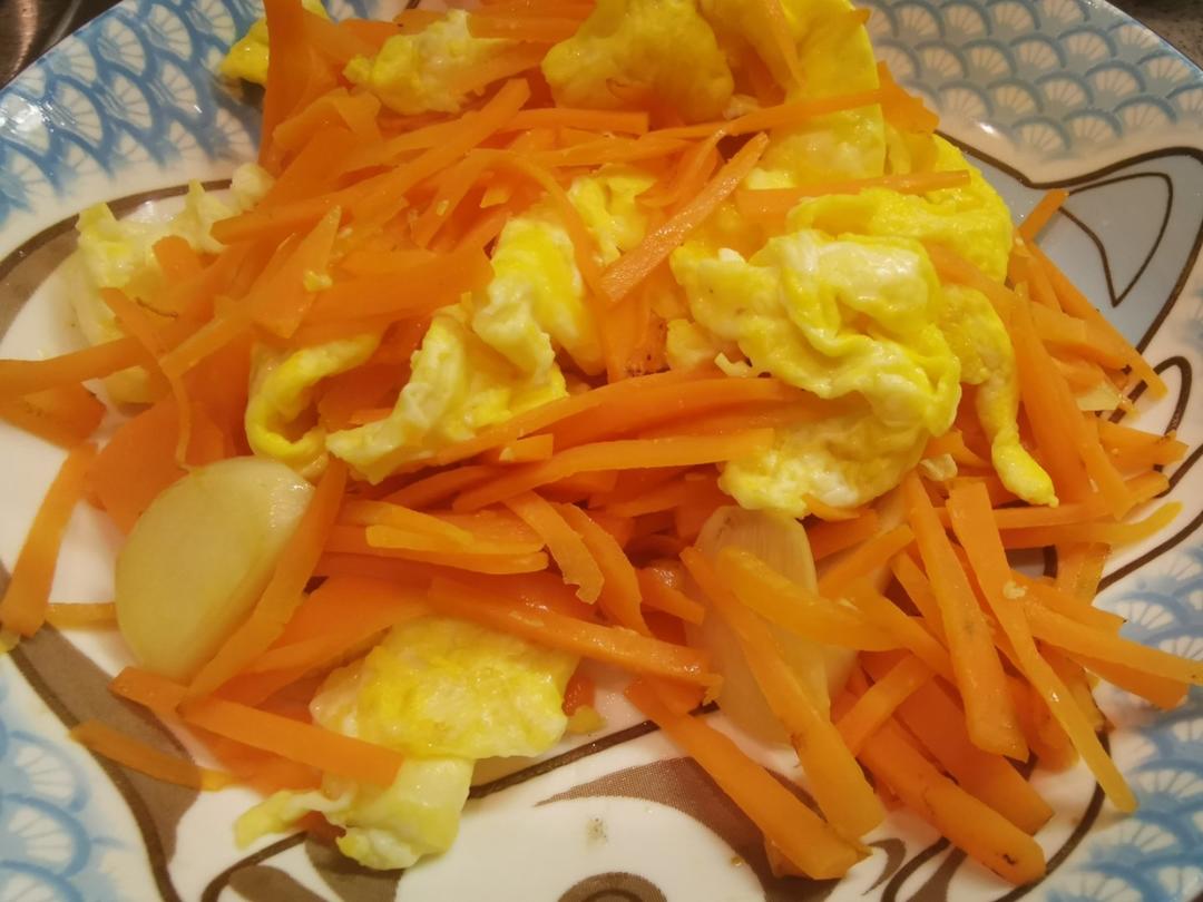 胡萝卜炒鸡蛋