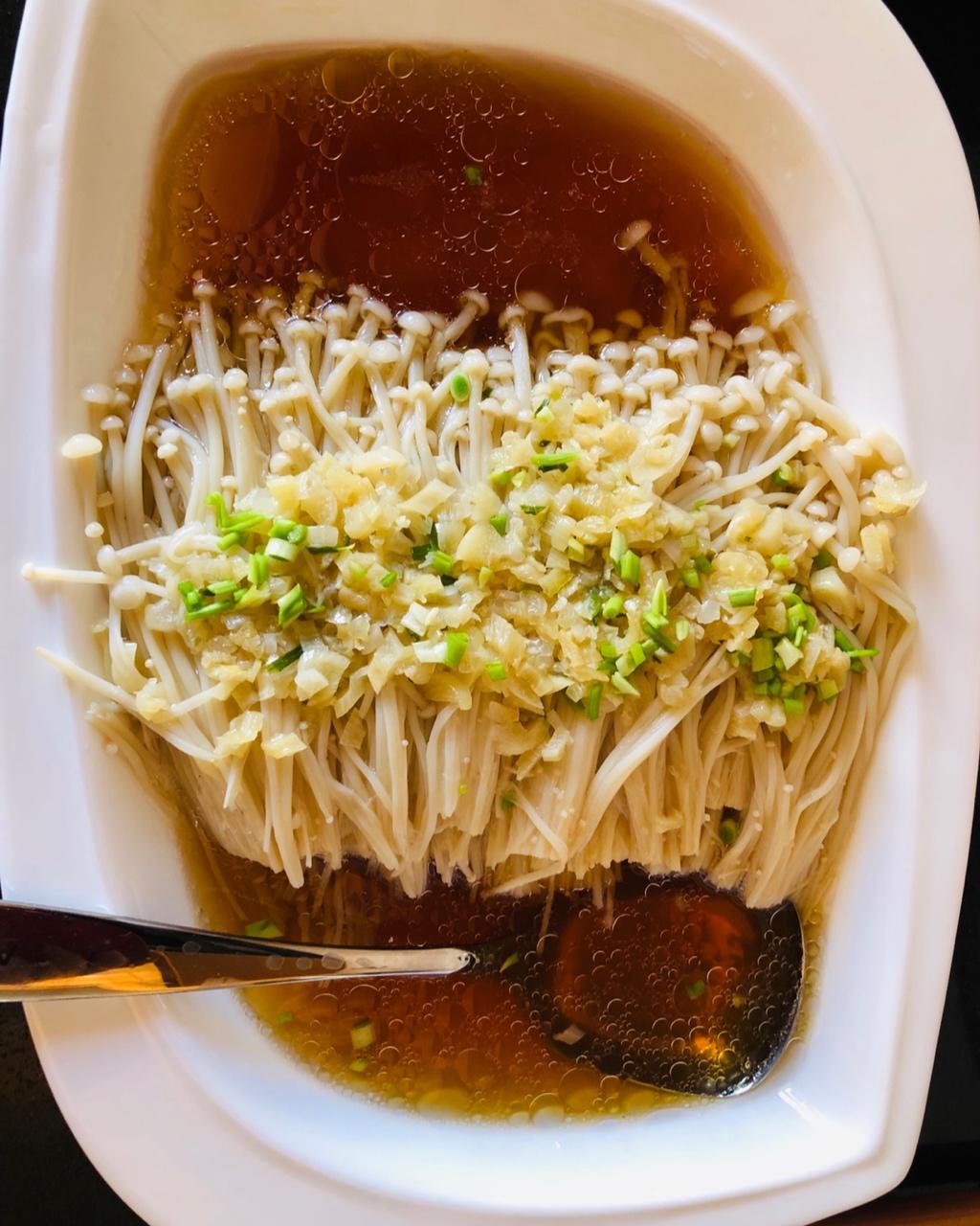 蒜蓉蒸金针菇