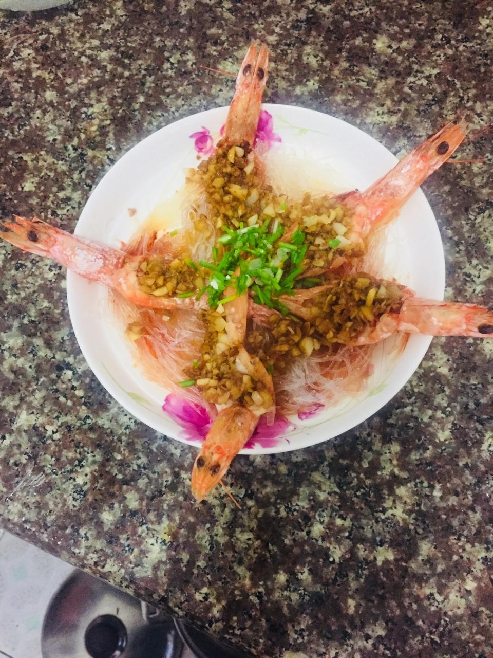蒜蓉粉丝蒸虾