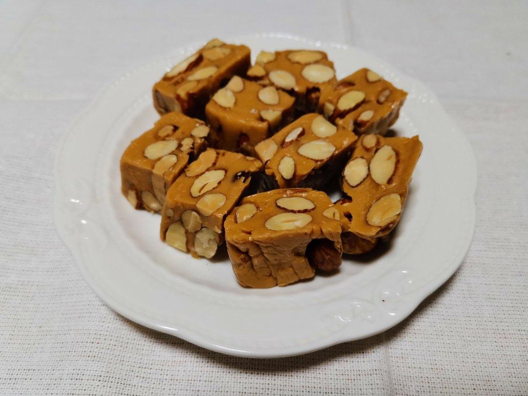 好吃到停不下来的焦糖海盐杏仁糖🌻