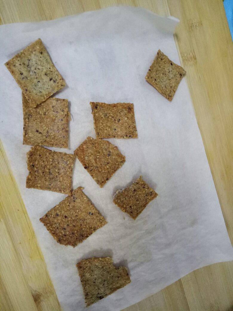 【健康零食】全麦芝麻饼干