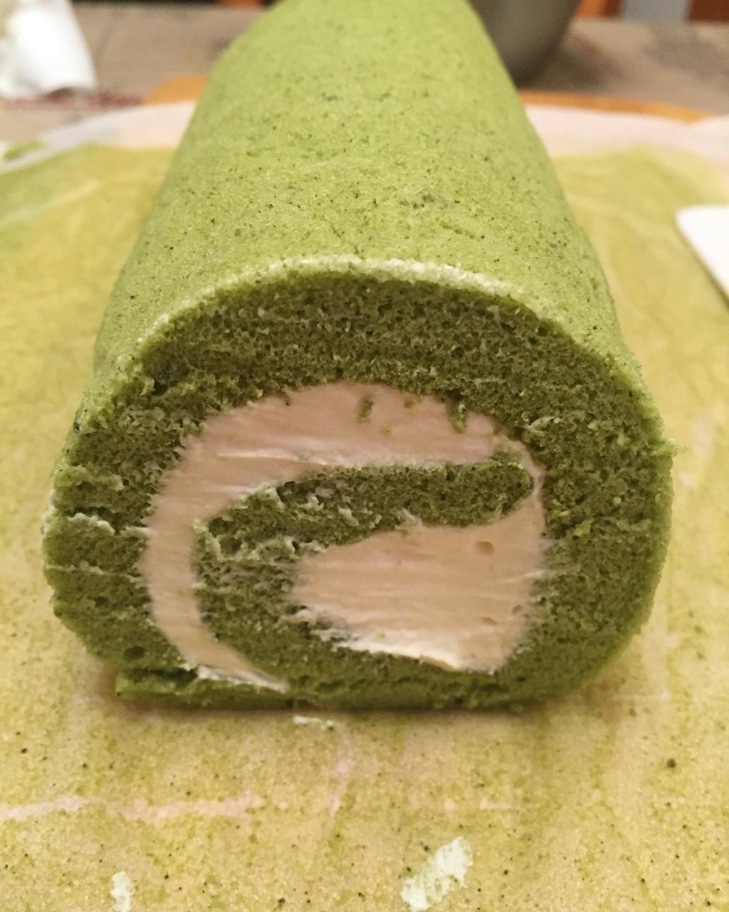 芊村做的抹茶戚风蛋糕卷